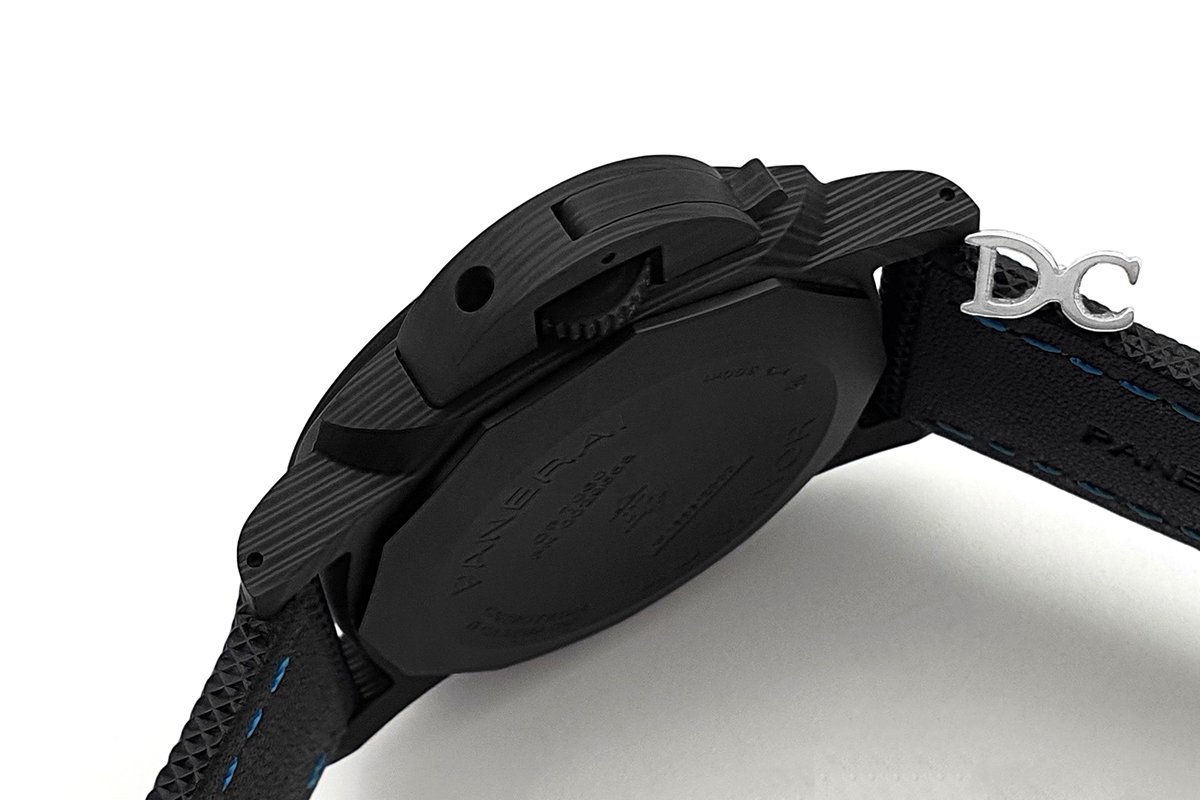 Pam1661 Luminor Marina Carbotech 44mm