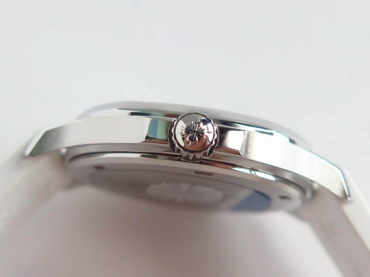 Aquanaut Luce 5067A-014 Blue Dial in Steel