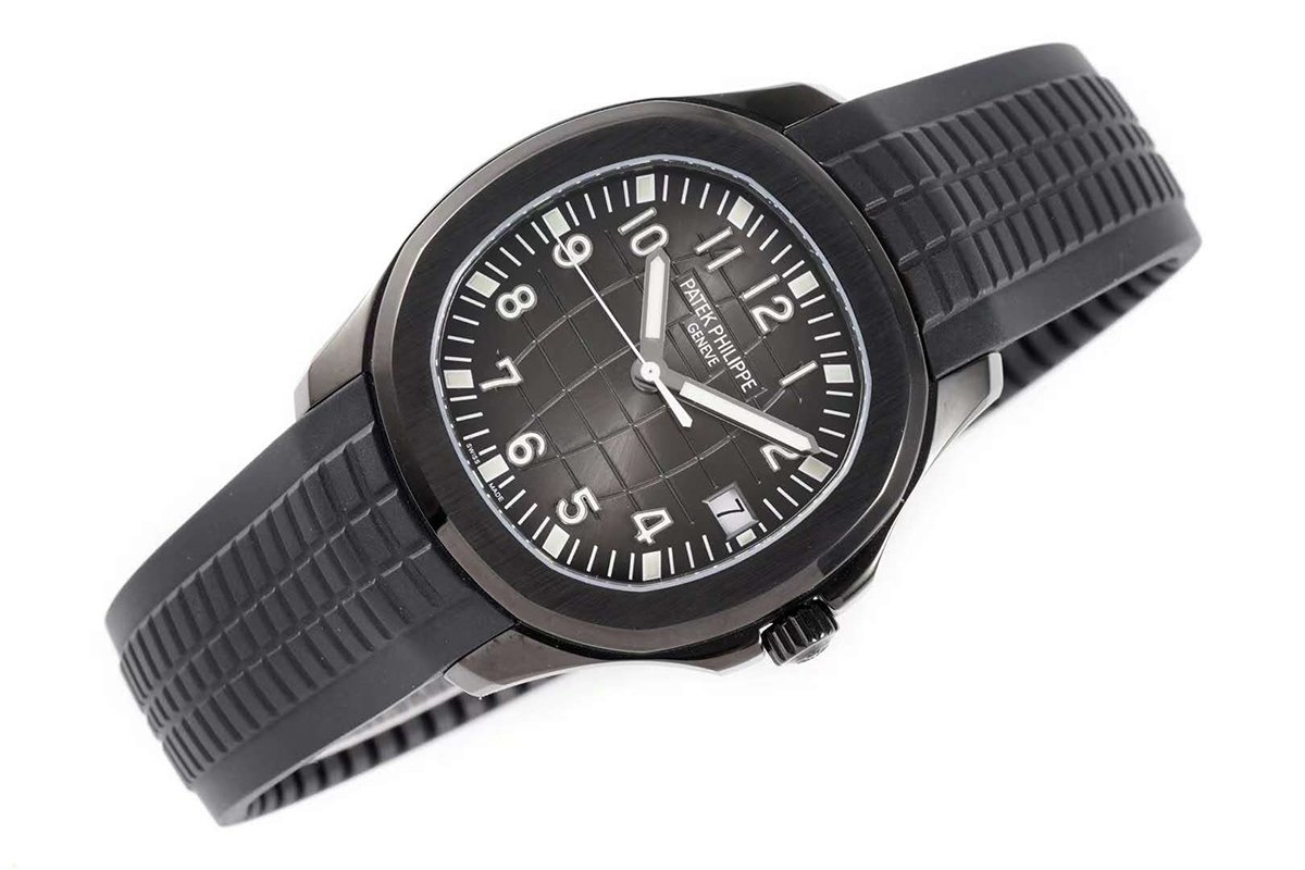 Aquanaut 5167A ‘Black Venom Limited Edition’ Black Dial on Black Rubber Strap