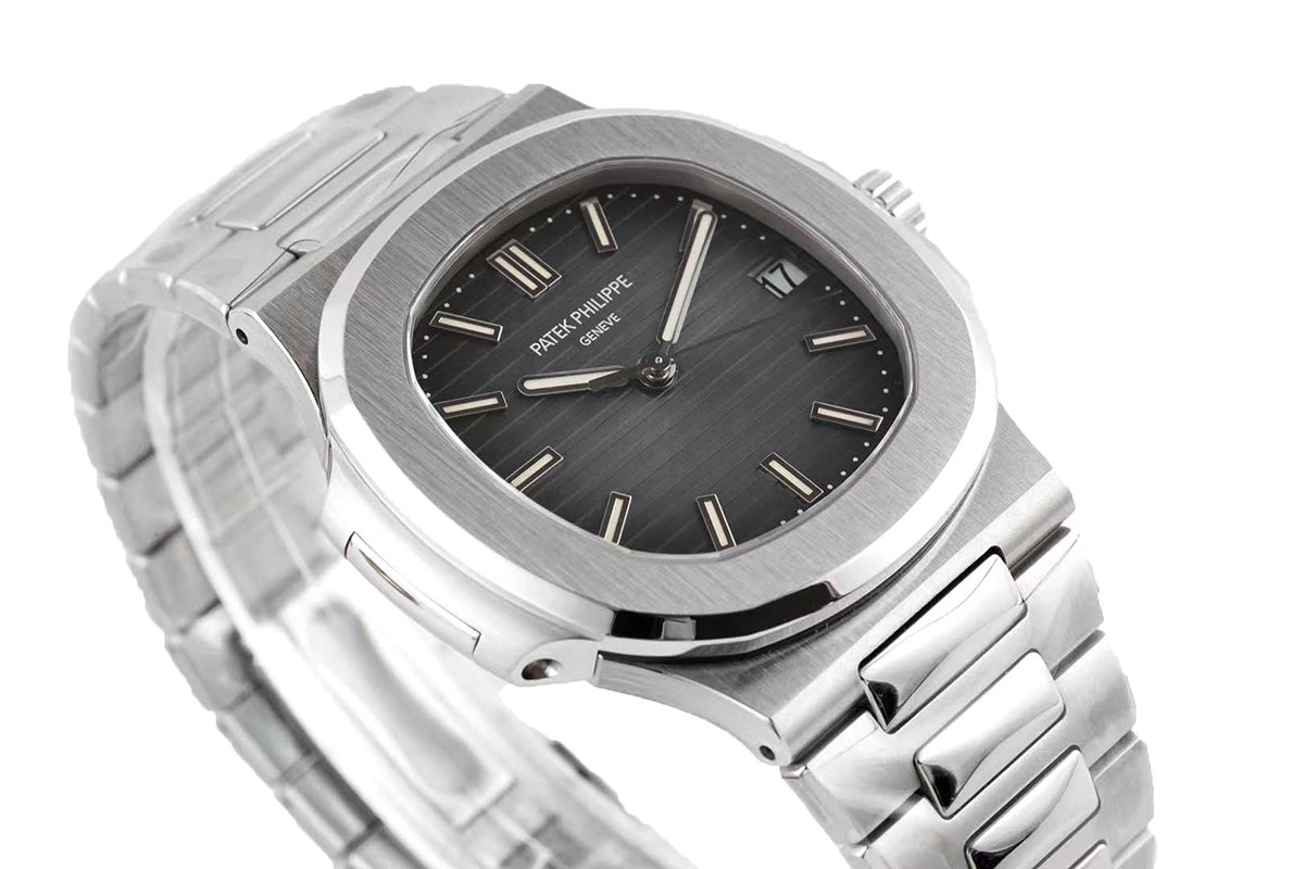 Nautilus Jumbo 5711/1A-010 Grey Dial