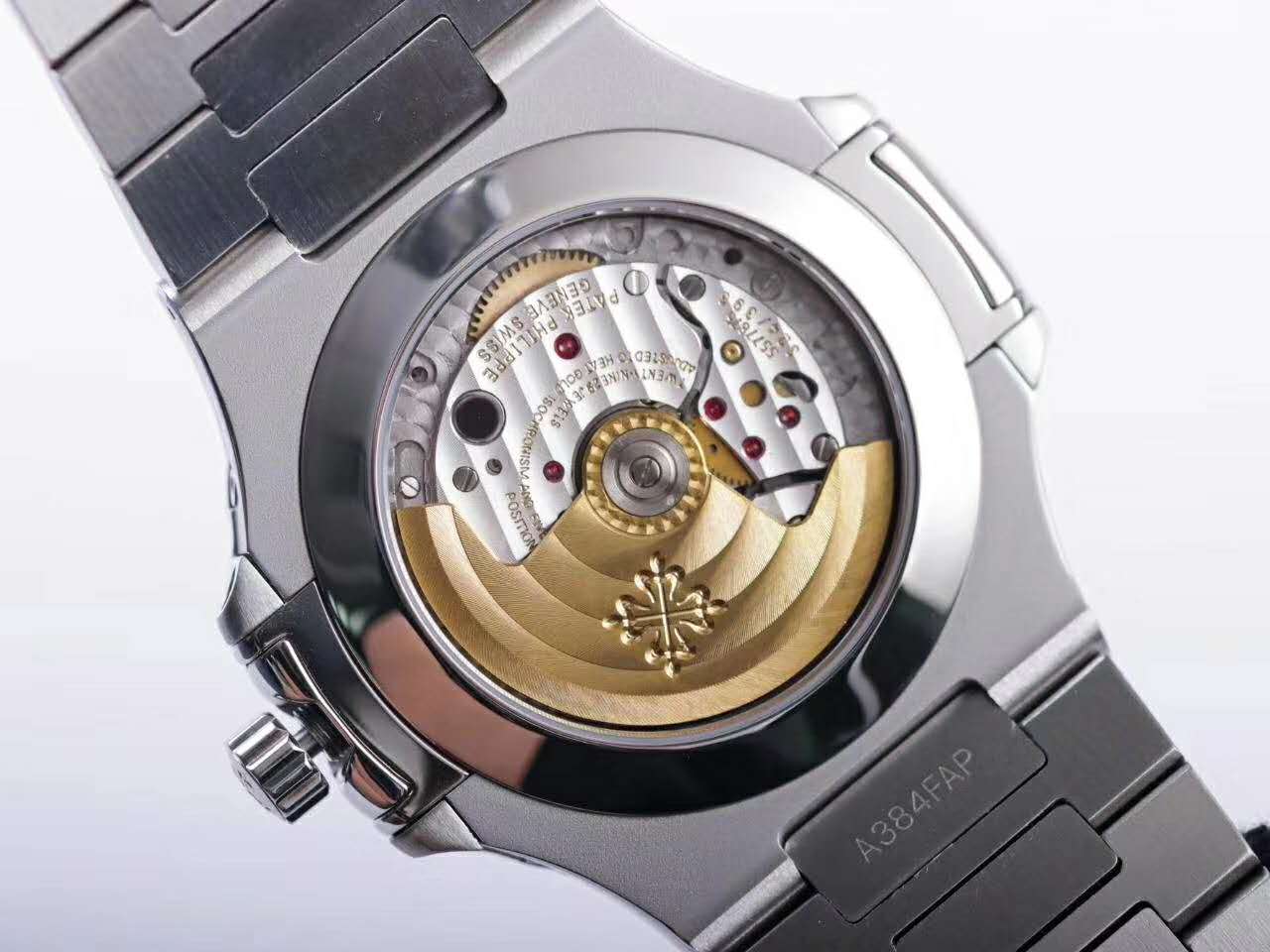 Nautilus 5726/1A-014 Blue Dial in Steel