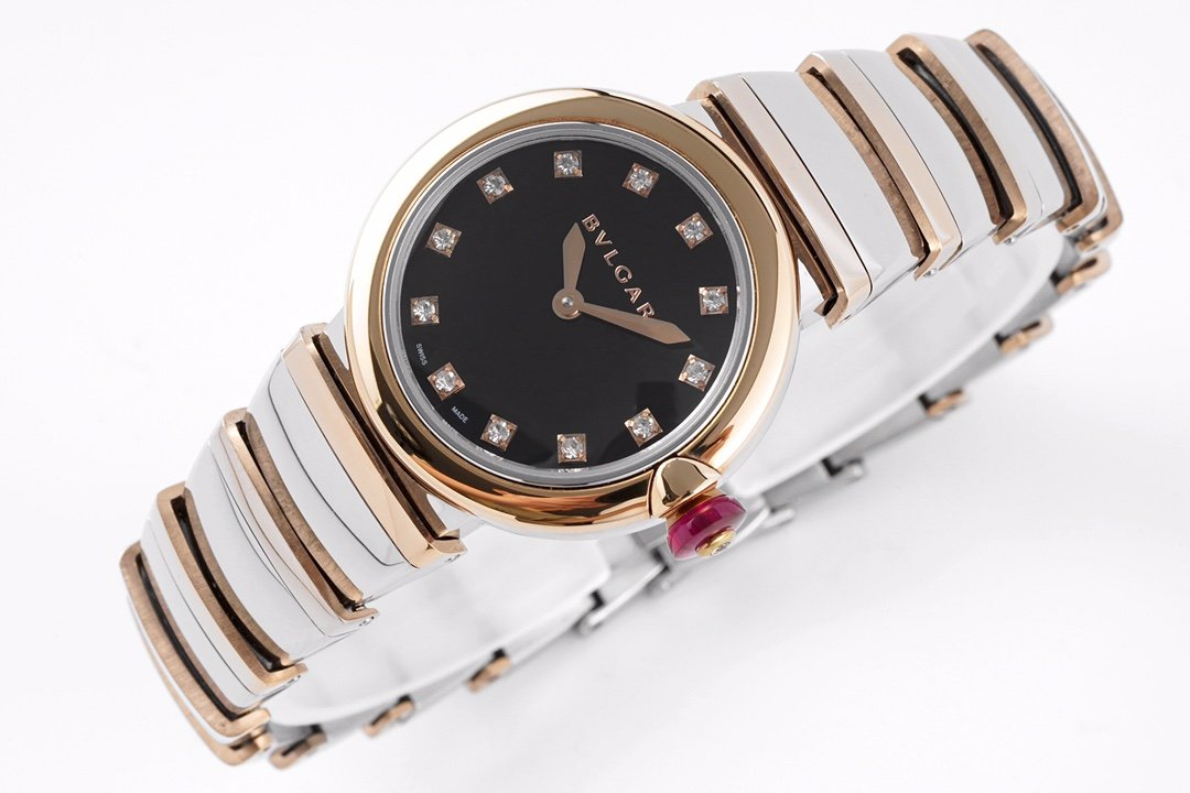 Lvcea Black Dial in Rose Gold/Steel