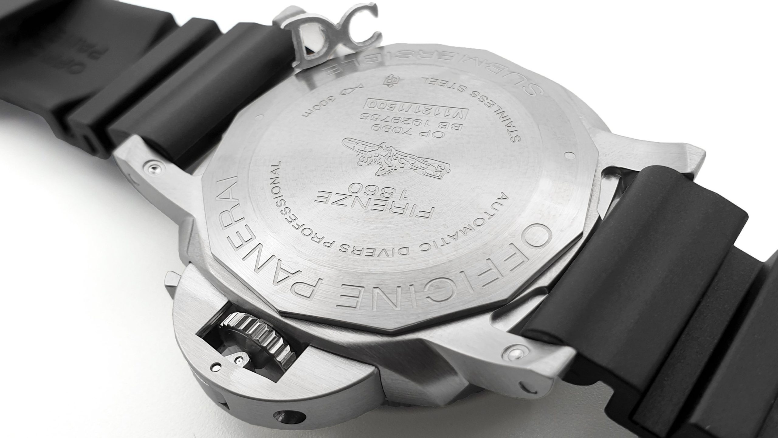 PAM683 Luminor Marina Submersible