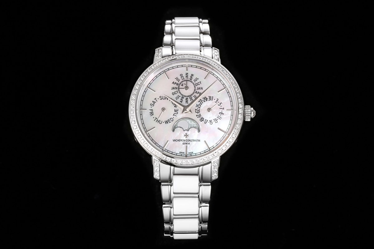 Traditionelle Perpetual Calendar Ultra-Thin 4305T/000G White Dial in White Gold on Bracelet